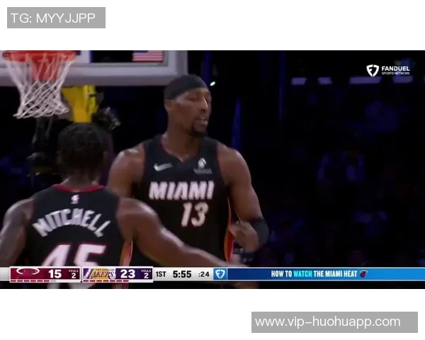 戴维恩米切尔称赞阿德巴约团队凝聚力强调球队团结精神 戴维恩米切尔称赞阿德巴约团队凝聚力强调球队团结精神