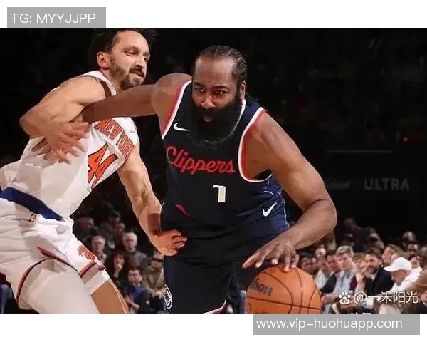 卢指导强调哈登比尔小卡祖巴茨首发组合需寻找最佳化学反应 卢指导强调哈登比尔小卡祖巴茨首发组合需寻找最佳化学反应