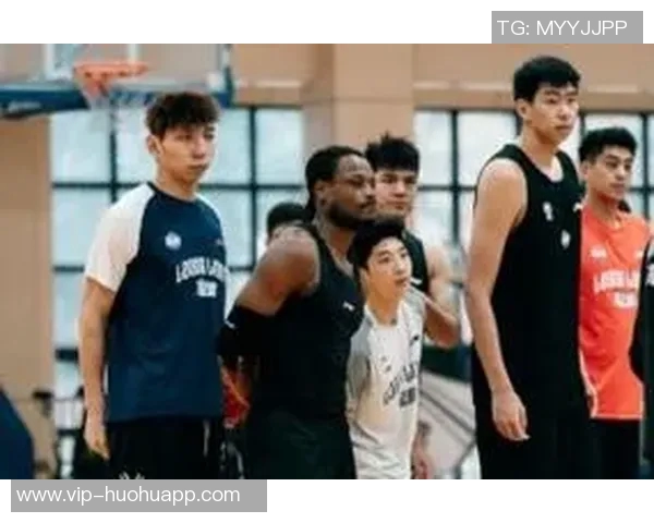 广州男篮主场激情开战倒计时汗水与梦想交织的声音响彻全场